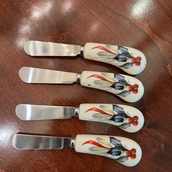 LENOX Christmas motif canapé/appetizer knives, set of 4, EUC - Picture 1 of 4